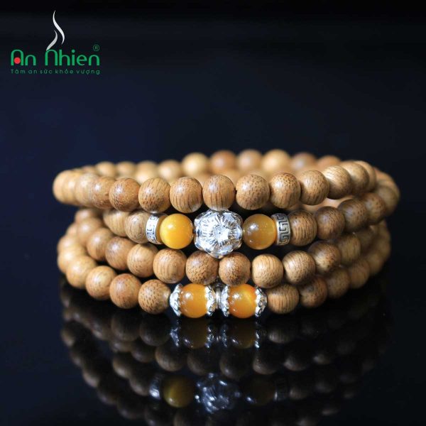 Vòng tay trầm hương 108 hạt kèm các mặt dây chuyền đa dạng dành cho nguyên tố Thổ (Bản sao)